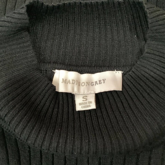 Madison Grey Women's Black Mock Turtleneck sz S Short Sleeve NWT - Picture 6 of 7